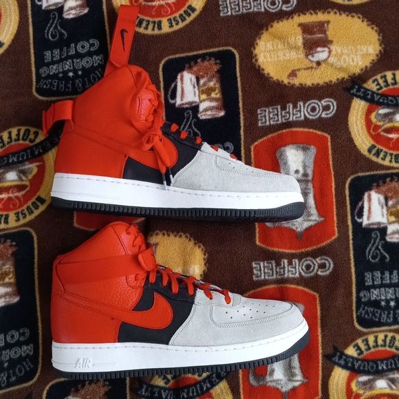 Nike Air Force 1 High LV8 Wolf Gray & Red - Picture 7 of 10